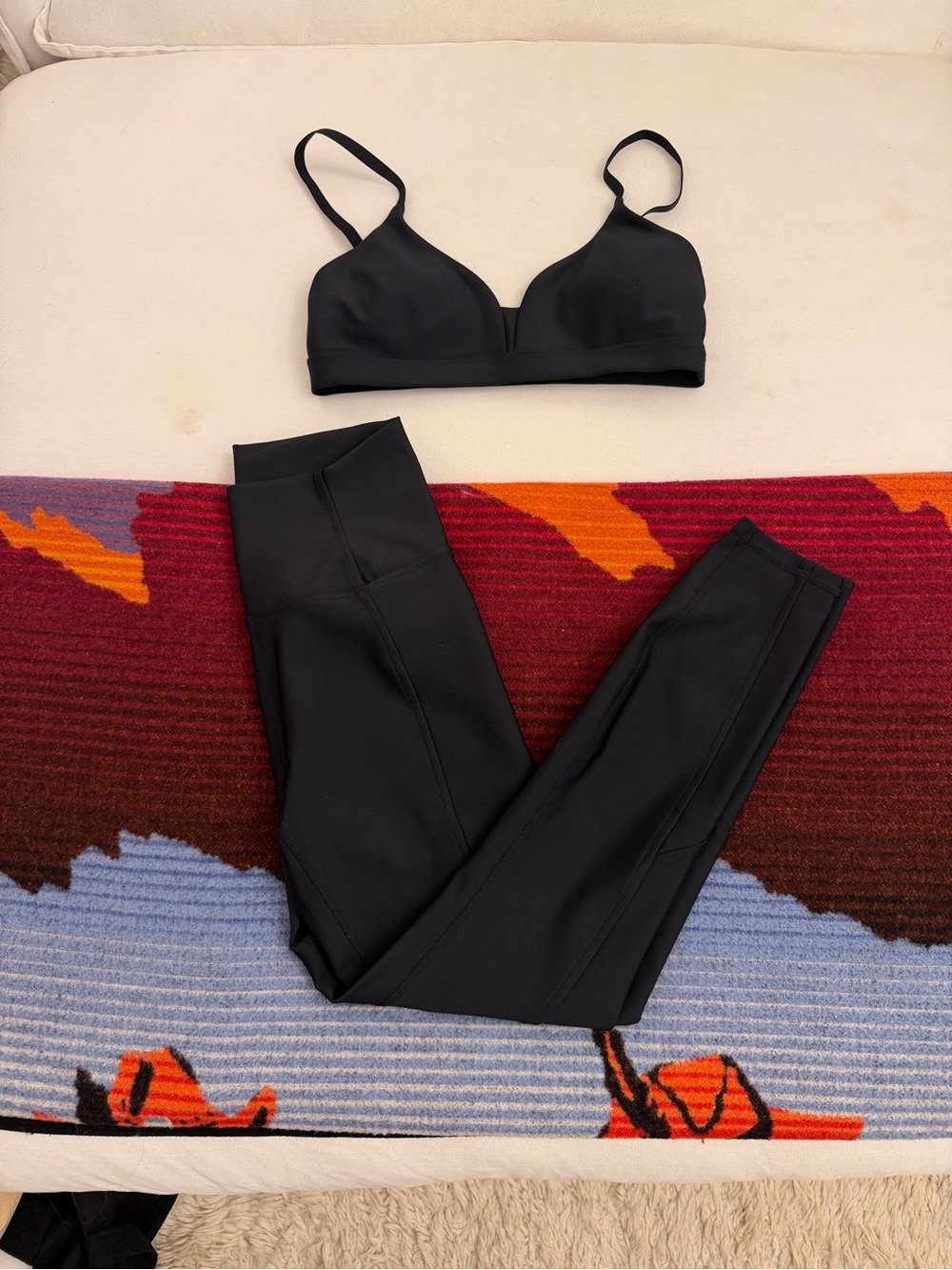 Alo Black Women's High-Waist Leggings and Bralette Set